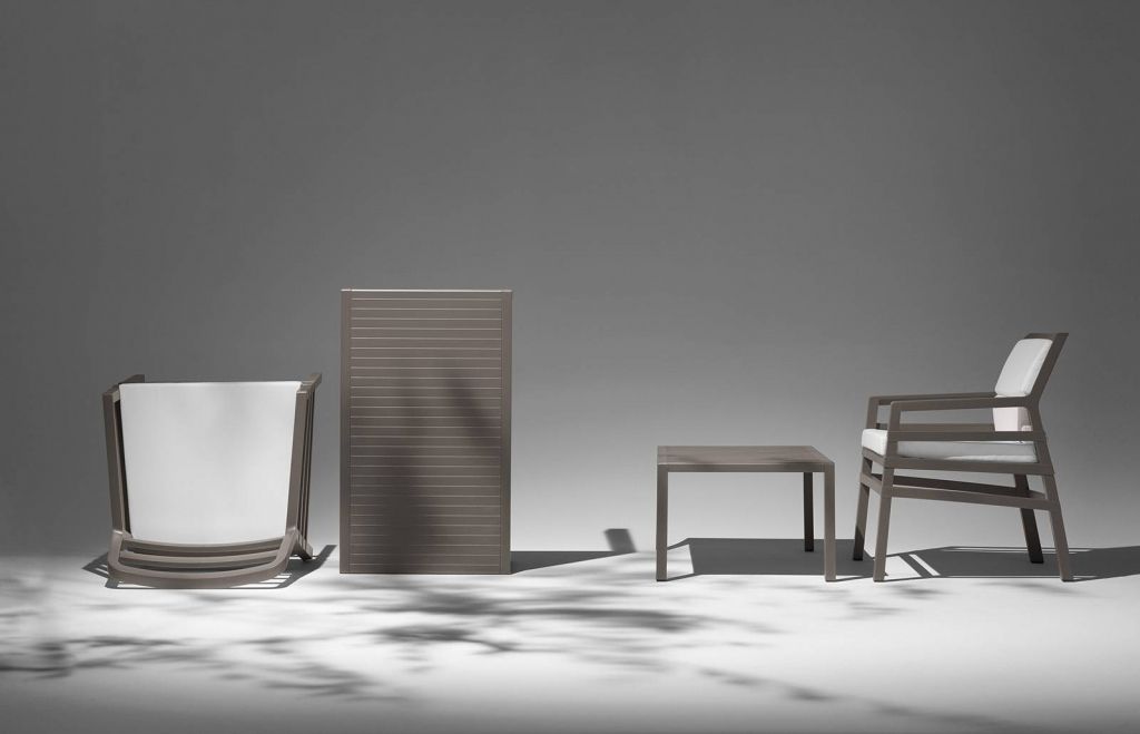 Столик пластиковый кофейный Aria 100 тортора