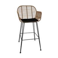 Полубарные стулья с подлокотниками