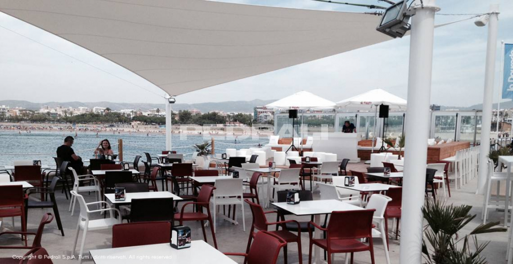 Стул пластиковый Ara красный