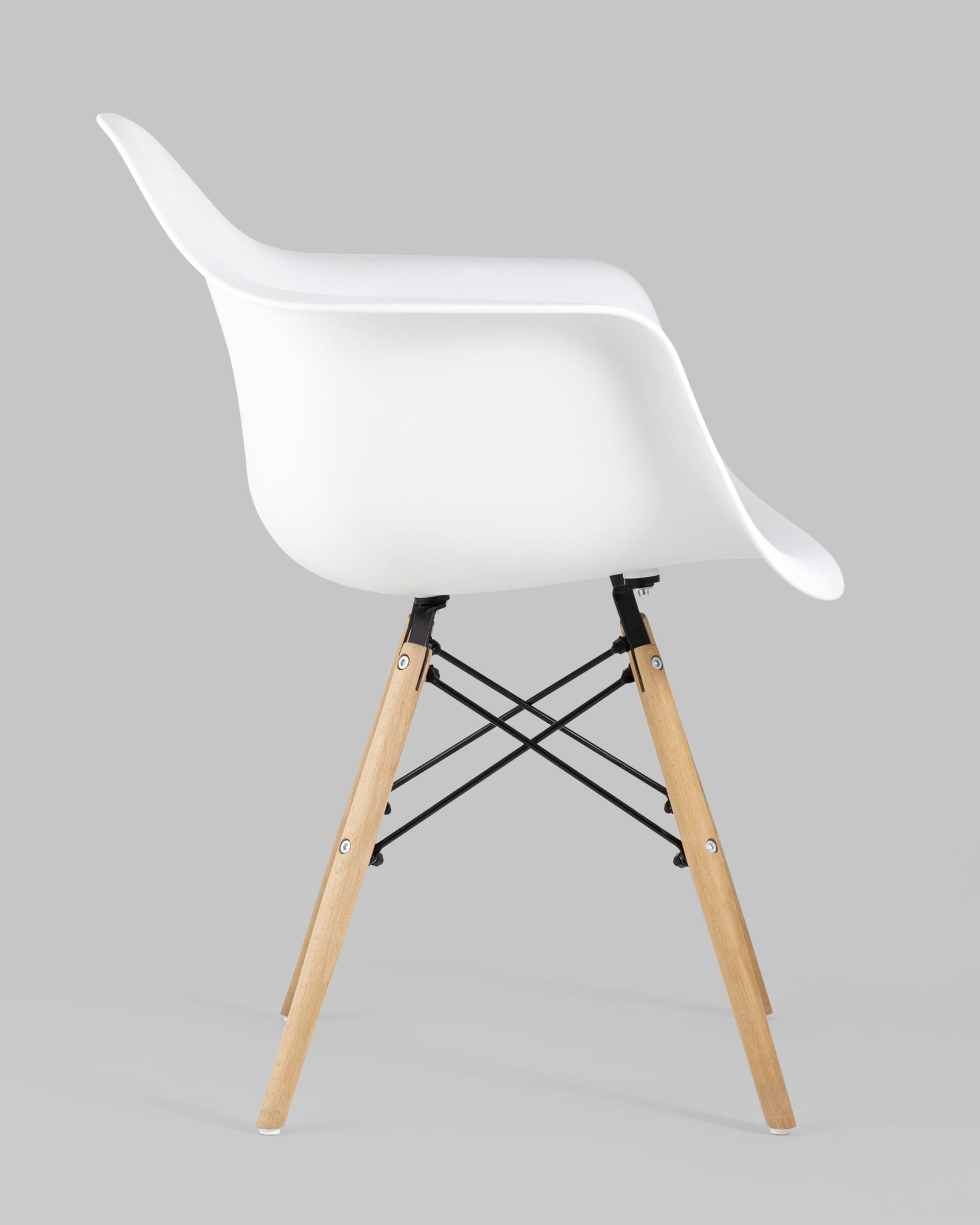 Стул Eames DAW белый