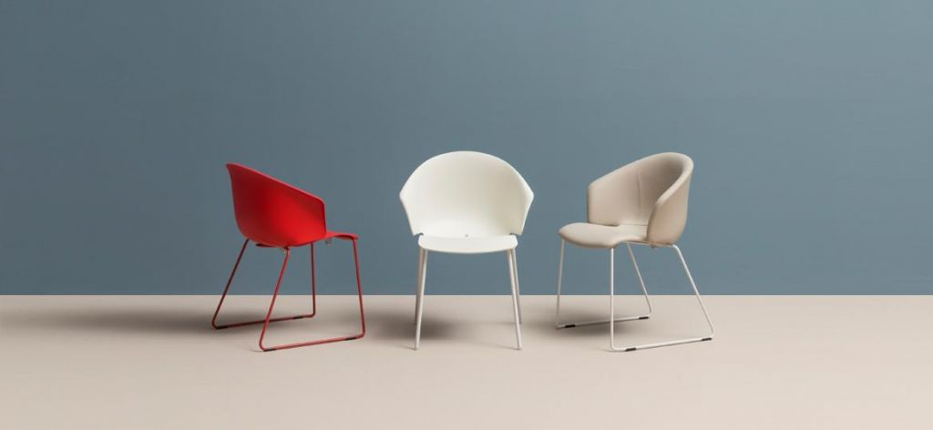 Кресло пластиковое Grace красный