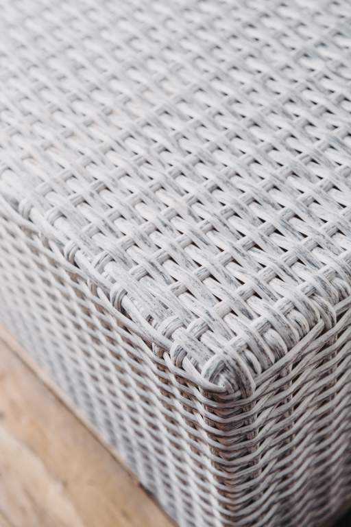 Столик плетеный журнальный Tama белый люкс