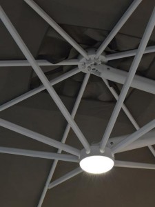 LED светильник для зонта (от батареи) Astro белый