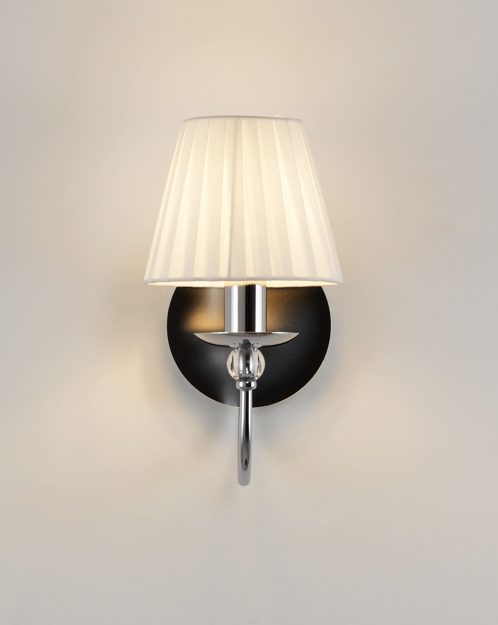 Бра Moderli V2610-1W Feels