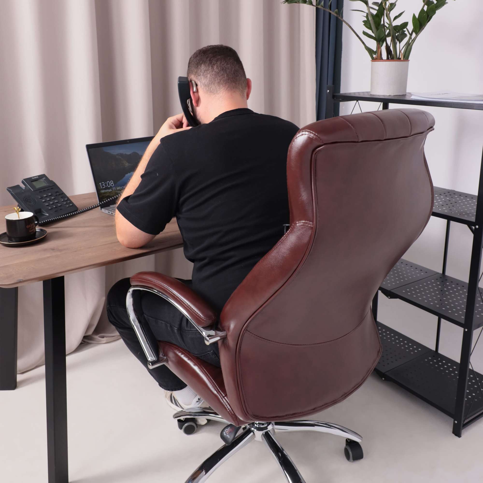 Кресло поворотное MASTIF, ECO, темно-коричневый