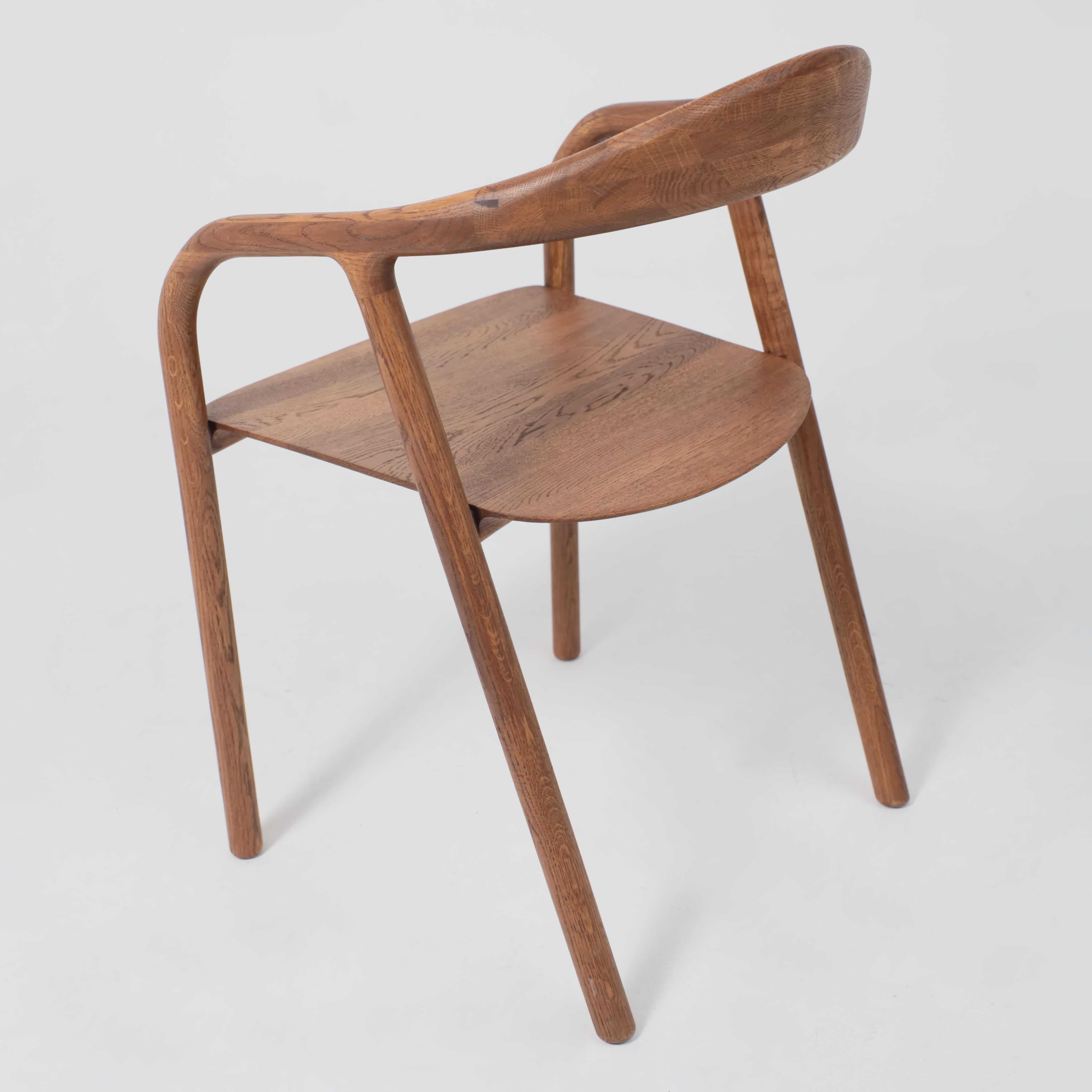 Стул Био, покрытие коньяк, массив дуба