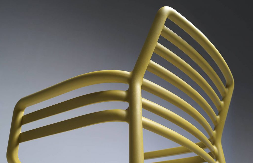 Кресло пластиковое Doga грушевый