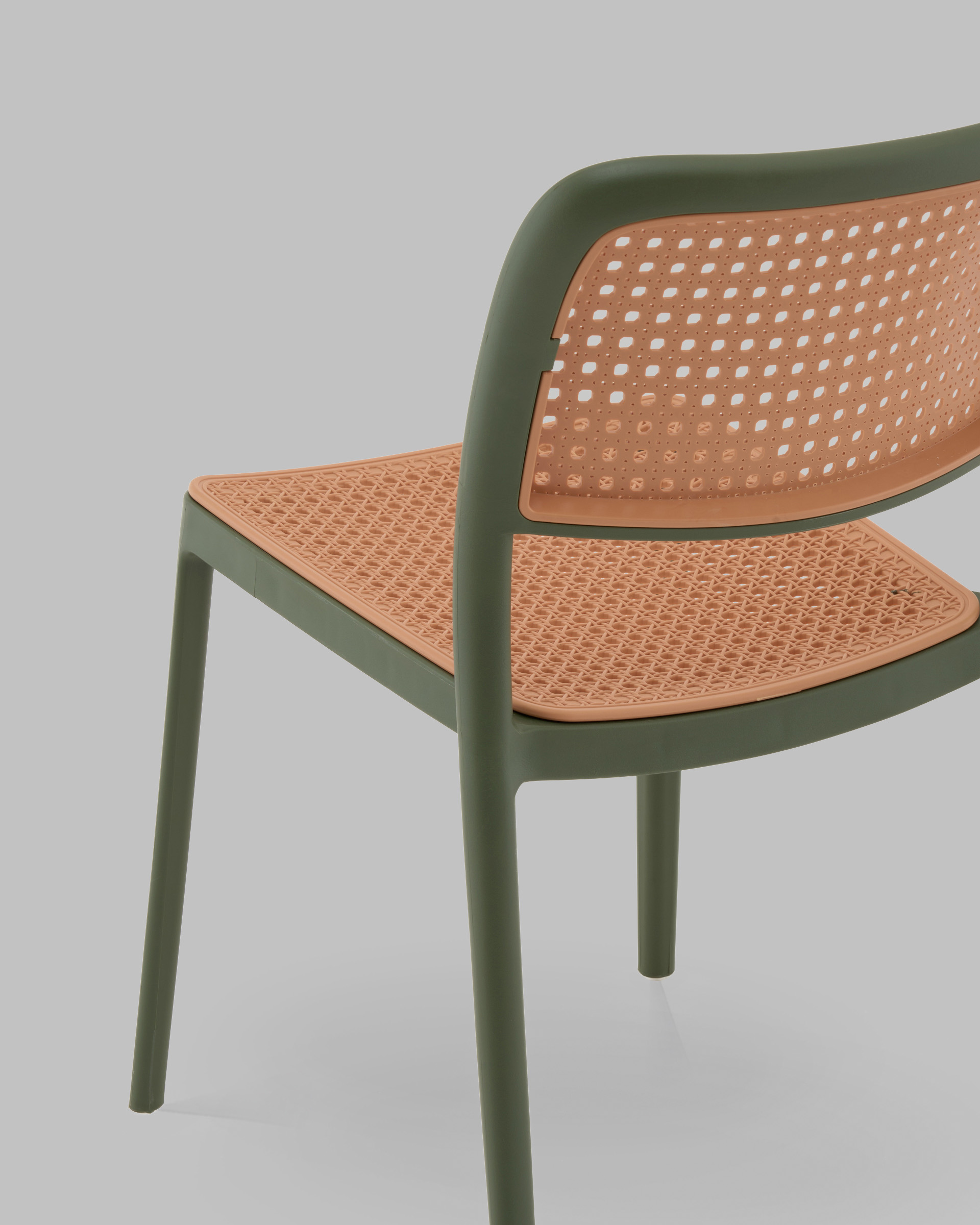 Стул Yona пластиковый зелёный