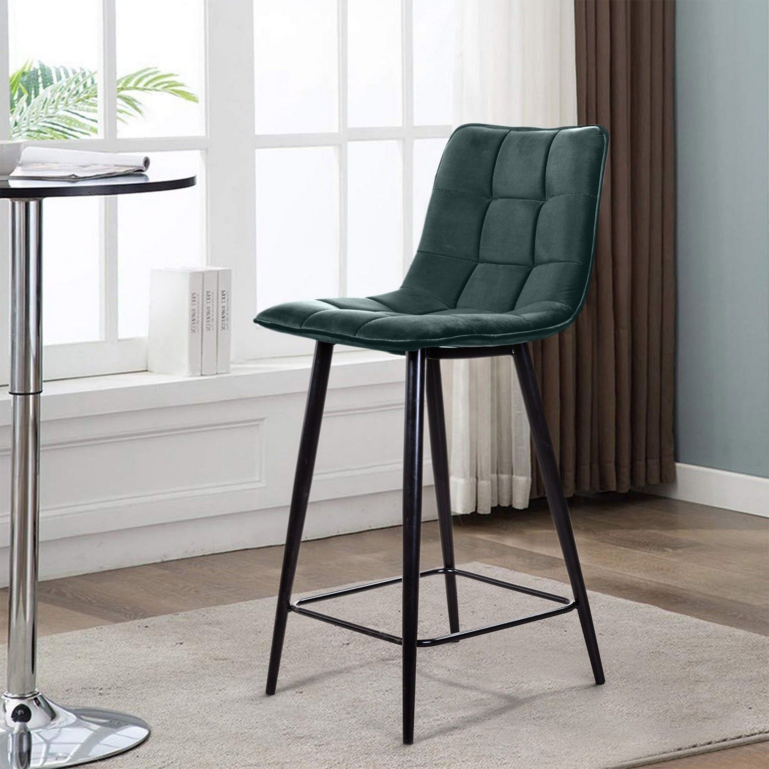 Стул полубарный Уно, бархат зелёный 19/ чёрный конус