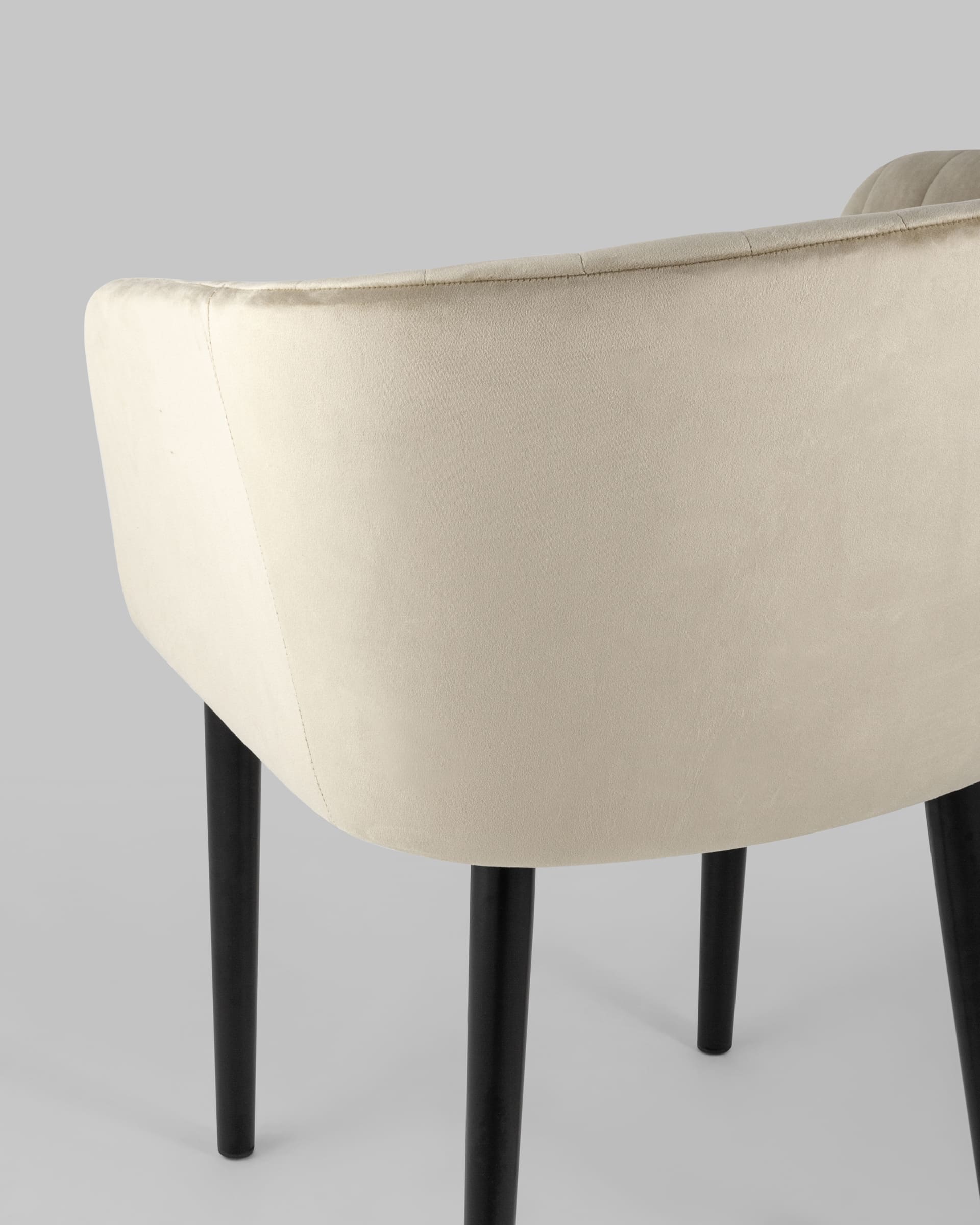 Стул с подлокотниками Нейтон велюр бежевый