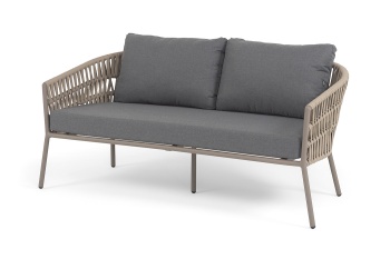 "Комо" диван 2-местный плетеный из роупа, каркас алюминий бежево-серый (RAL7006) муар, роуп серо-коричневый 23мм, ткань темно-серая 027цвет серо-коричневый