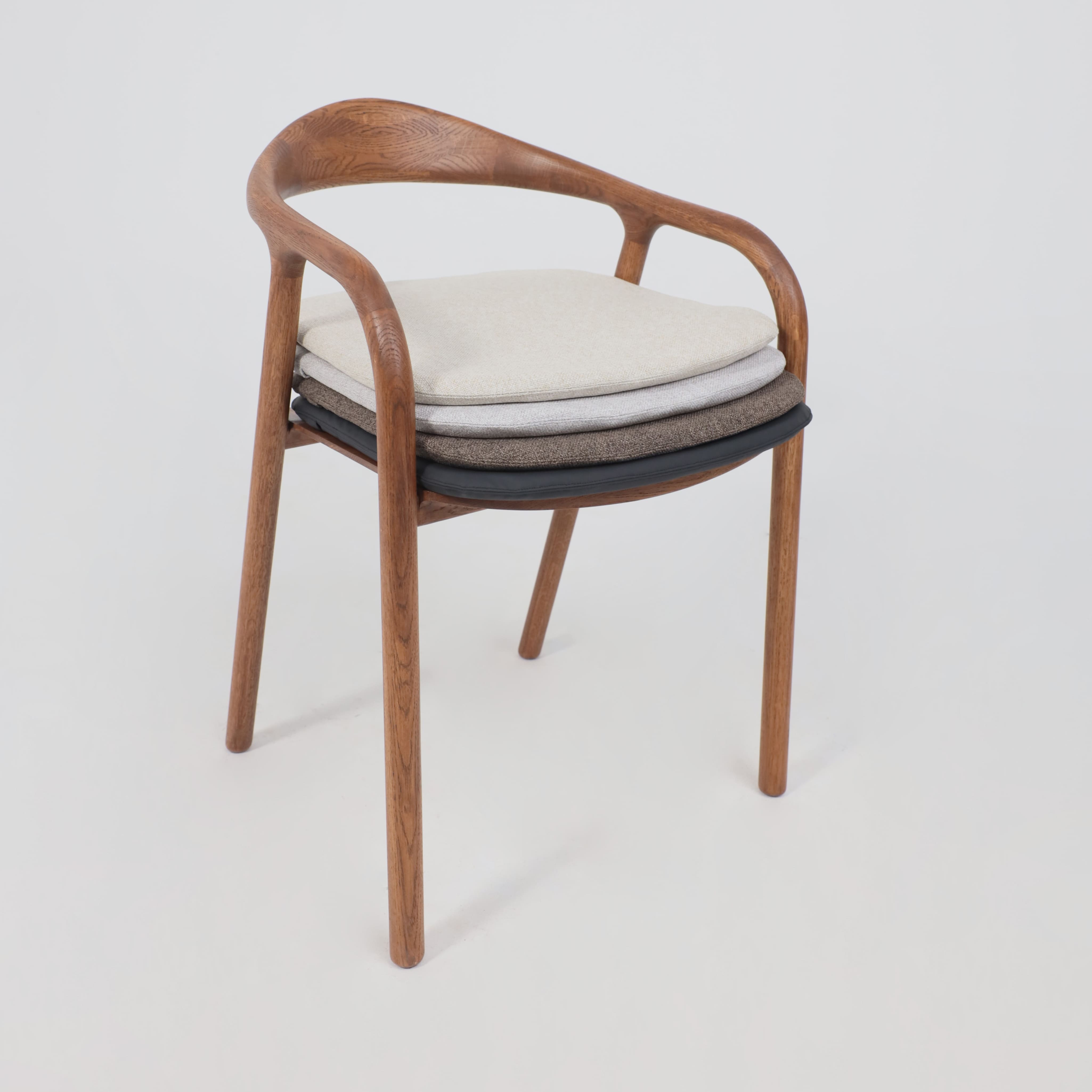 Стул Био, покрытие коньяк, массив дуба