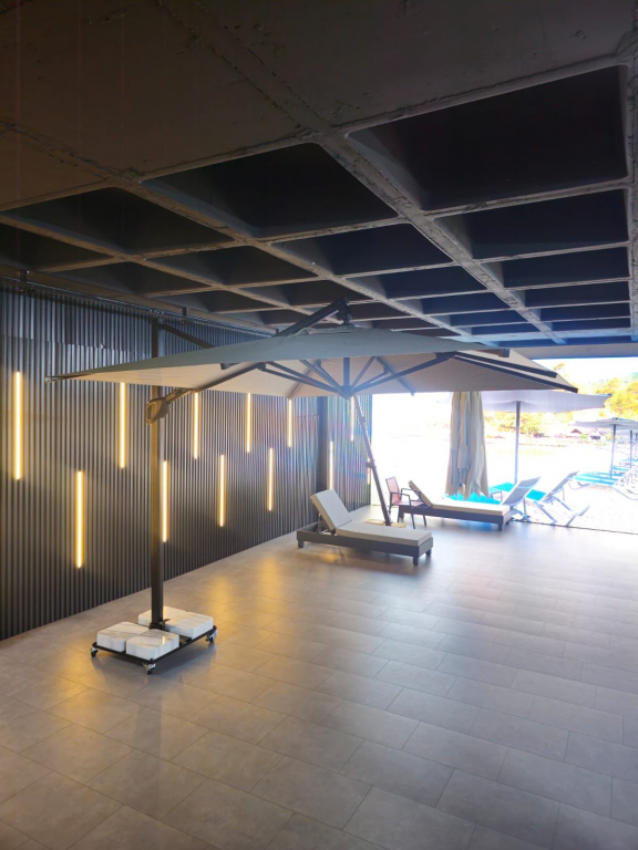 Зонт профессиональный 3х3 м Banana Plus Premier черный, натуральный