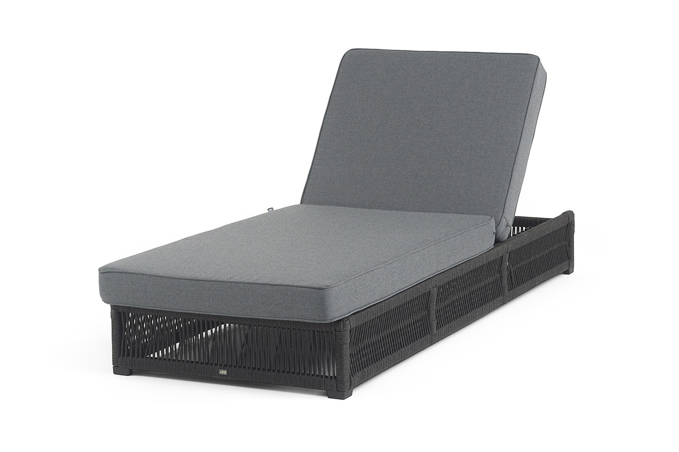 "Ривьера" шезлонг плетеный из роупа