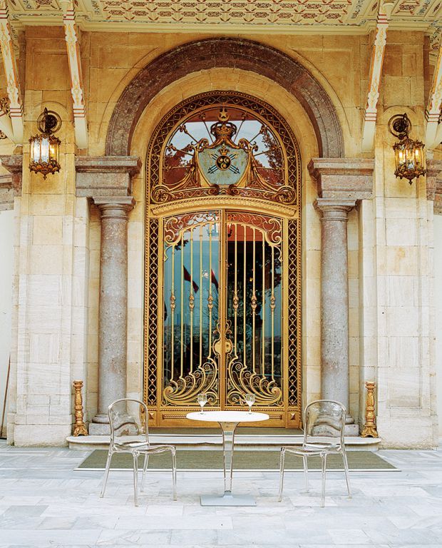 Подстолье прозрачное Ice серый