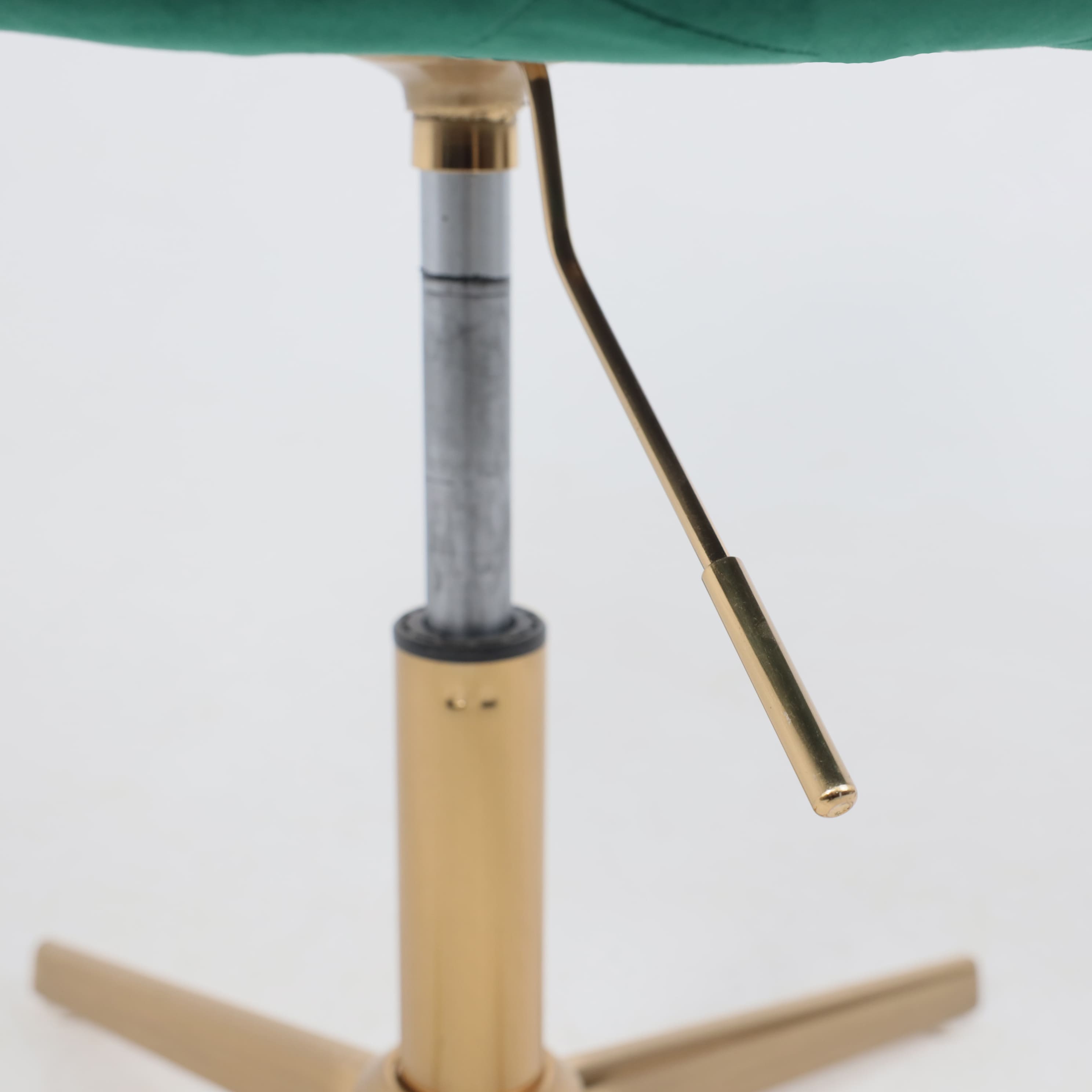 Кресло поворотное Dubai, зеленый, велюр