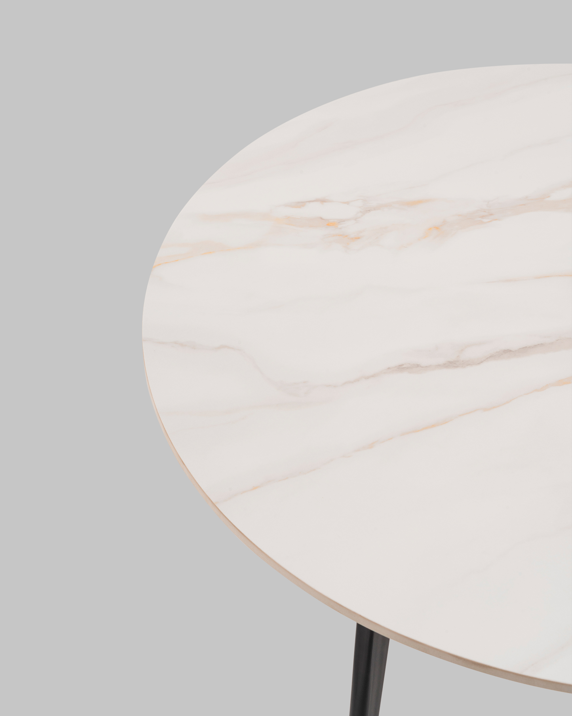 Журнальный столик Aliara светлая керамика