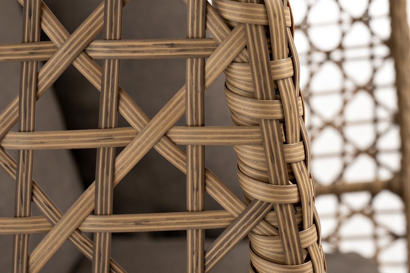 "Флоренция" подвесное кресло-кокон из искусственного ротанга