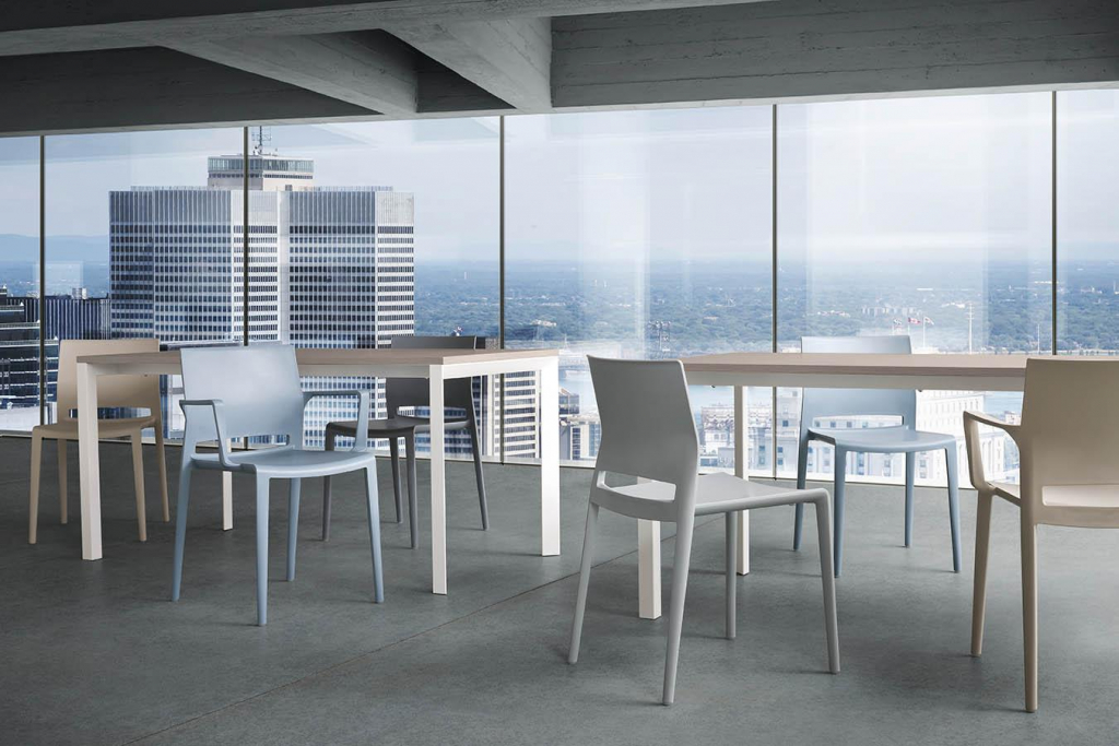 Стул пластиковый Bakhita шафран