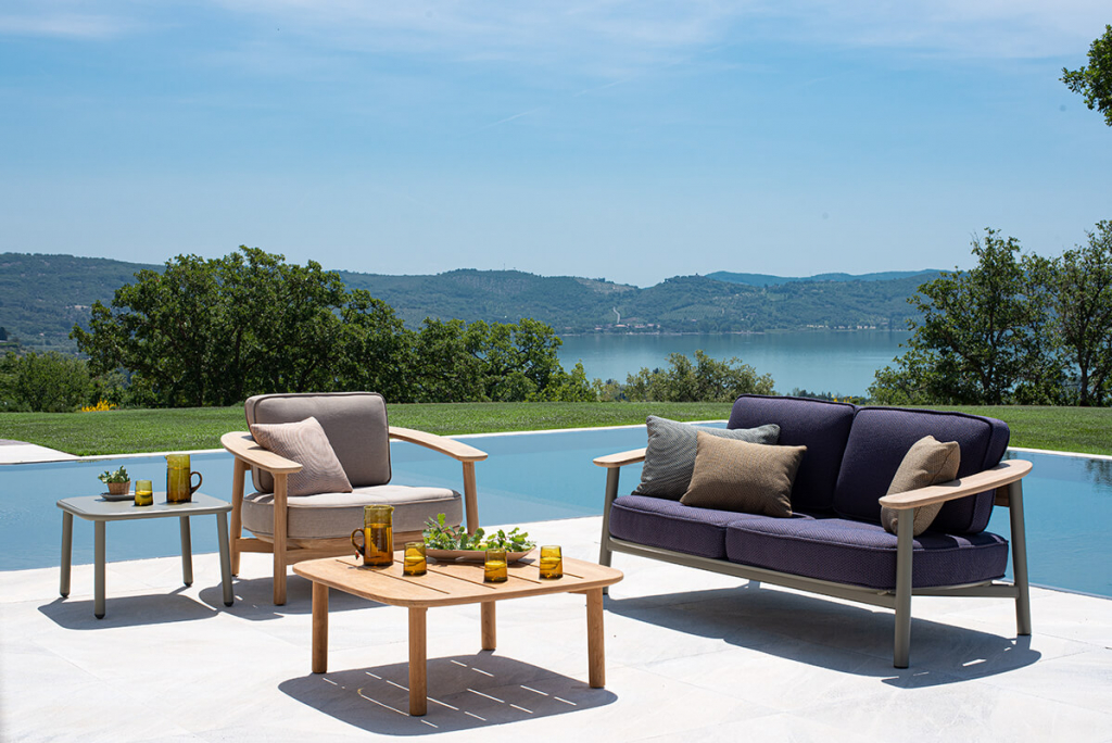 Столик деревянный кофейный Twins 