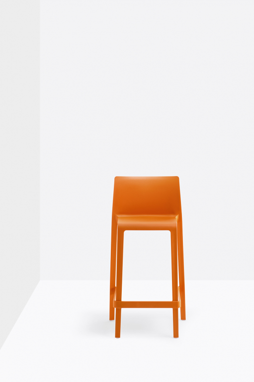Стул пластиковый полубарный Volt оранжевый