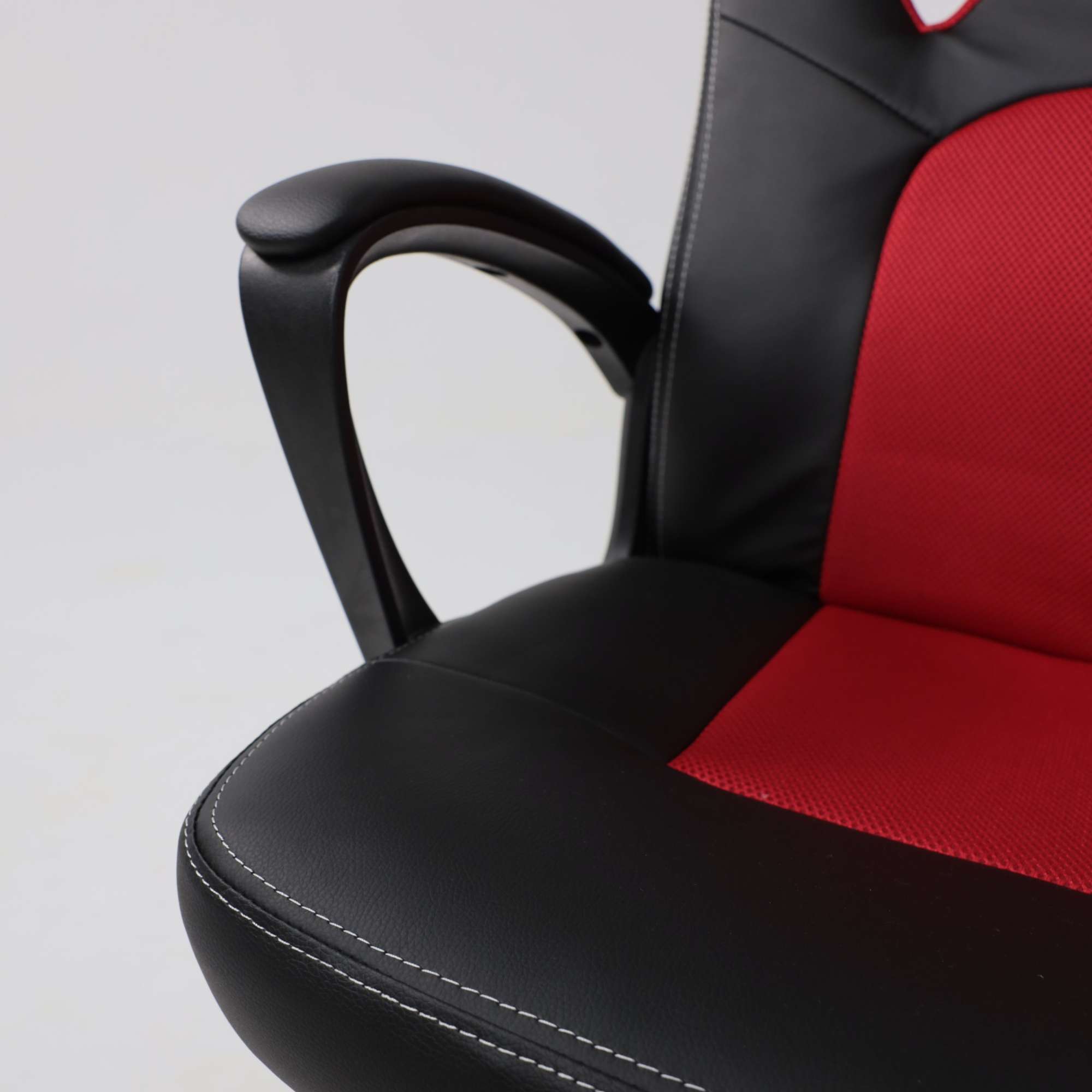 Кресло поворотное Flaviy, черный/серый/красный, ткань