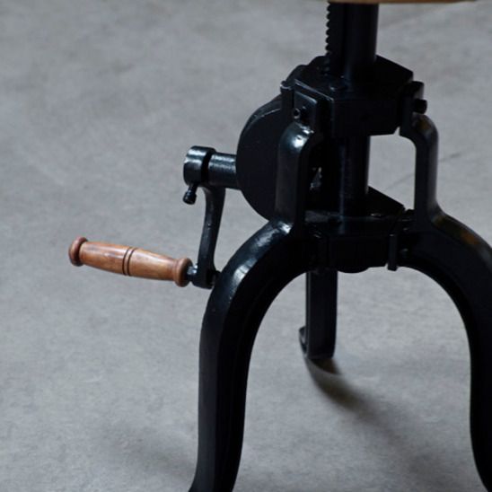 Столик лофт, Амрит