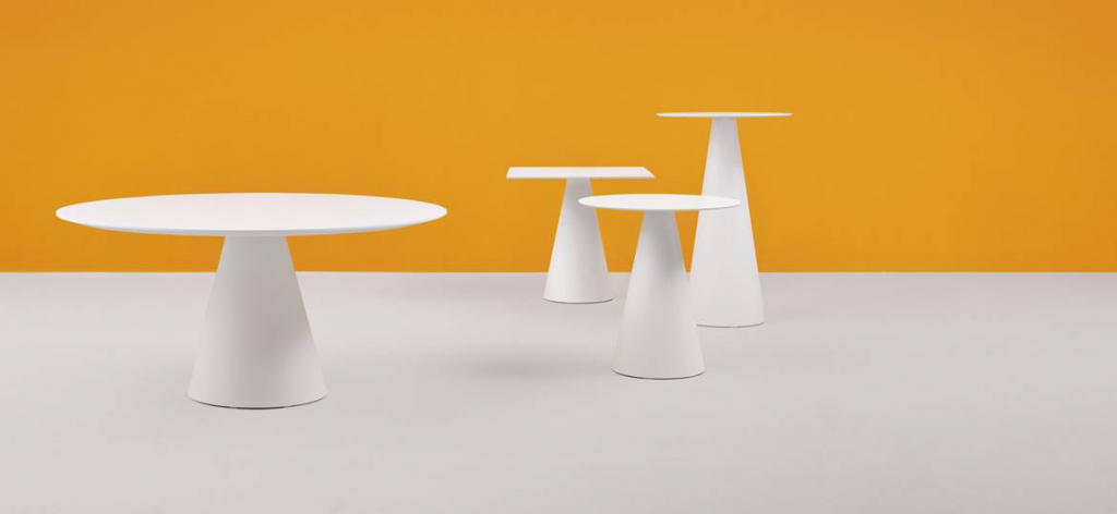 Стол пластиковый обеденный Ikon песочный