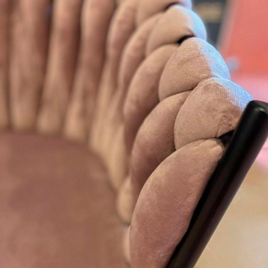 Стул Трир, пыльно-розовый бархат HLR, ножки черные