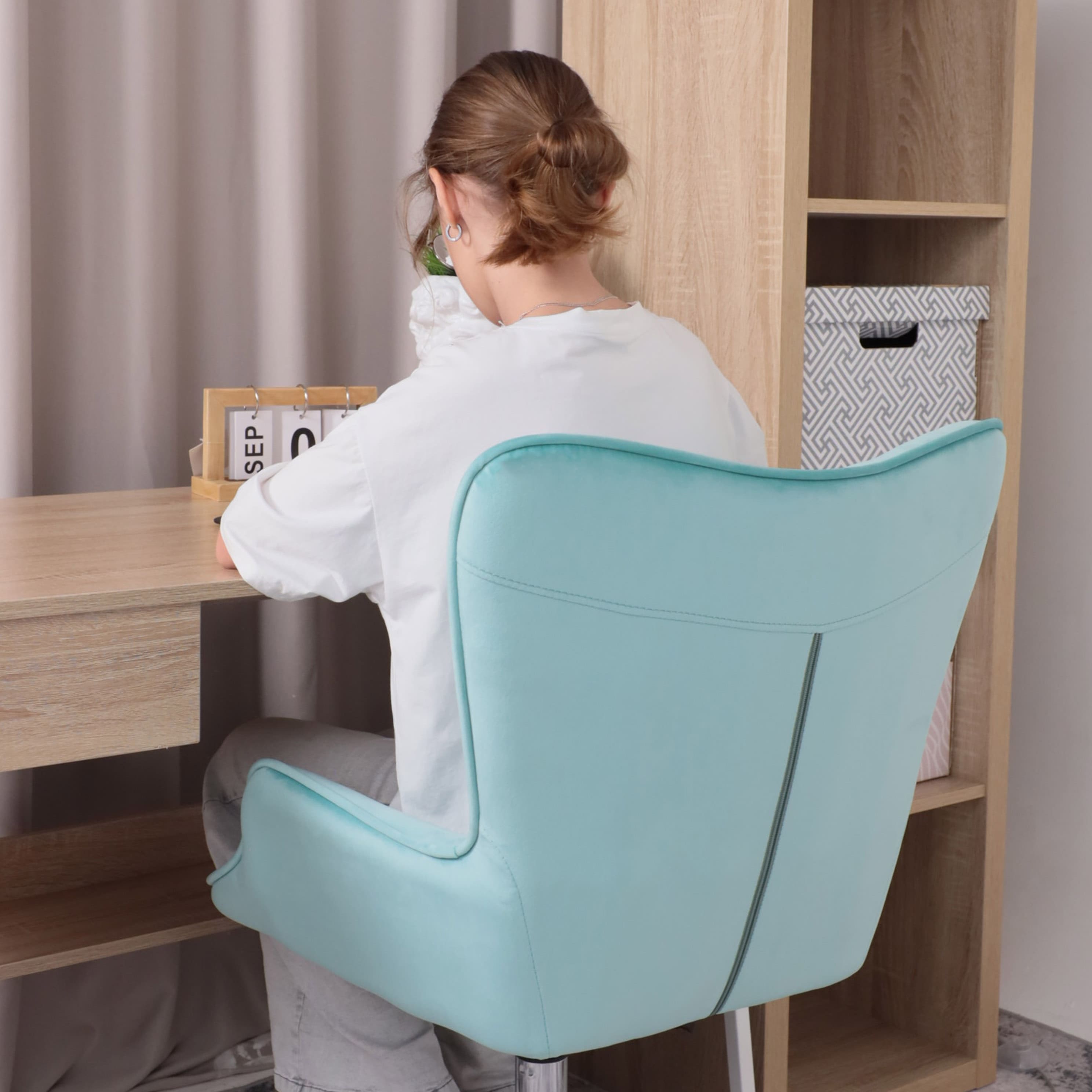 Кресло поворотное Bella, мятный, велюр