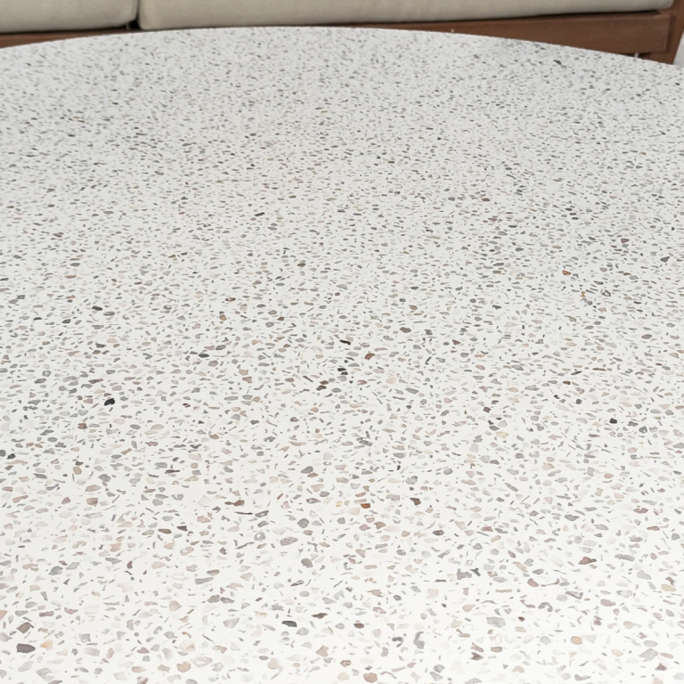 Столик каменный кофейный Woodland натуральный, белый