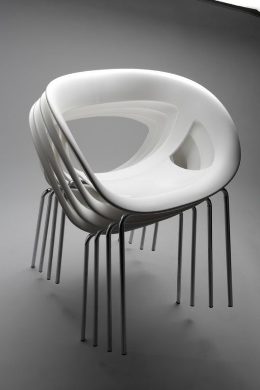 Кресло пластиковое Moema 69 оранжевый