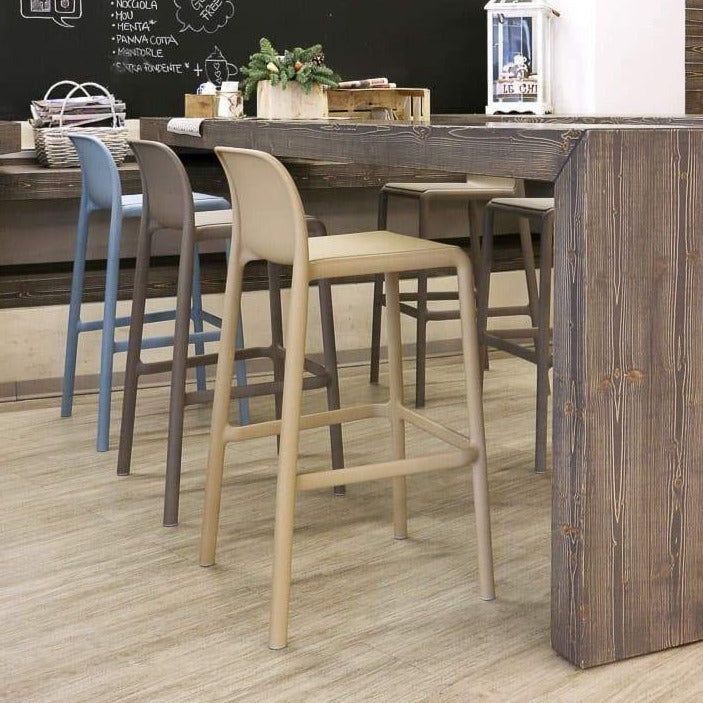 Стул пластиковый полубарный Faro Mini тортора