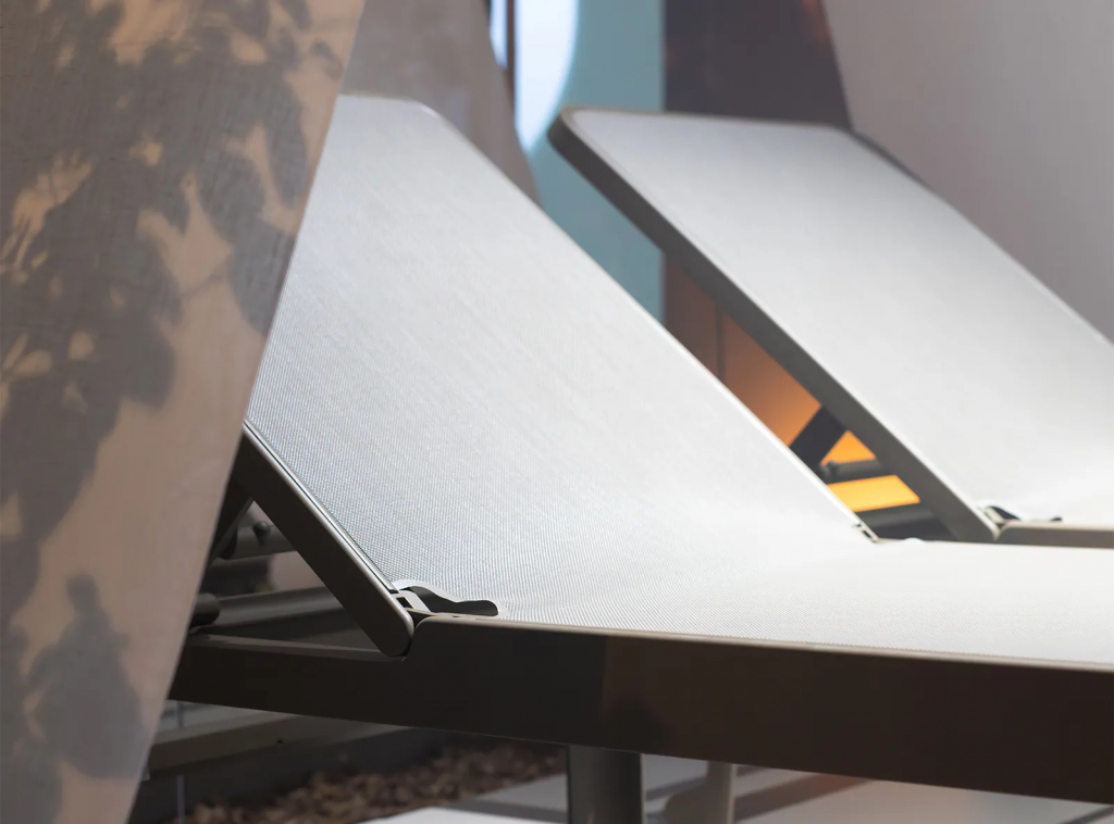 Шезлонг-лежак пластиковый Plano тортора