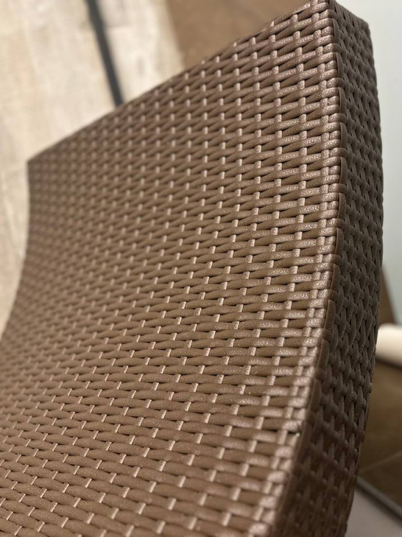 Шезлонг-лежак плетеный Tama коричневый люкс