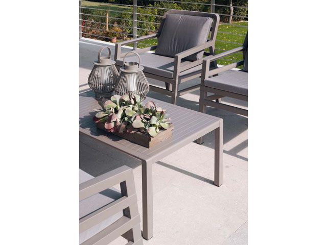 Столик пластиковый кофейный Aria 100 тортора