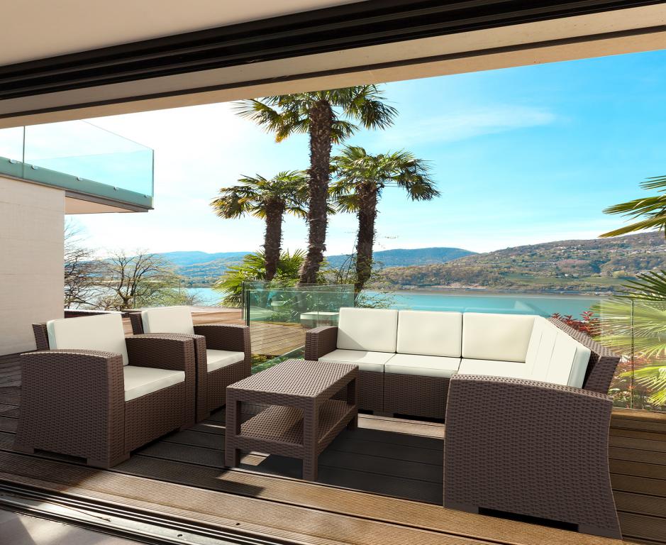 Столик пластиковый плетеный журнальный Siesta Contract Monaco Lounge