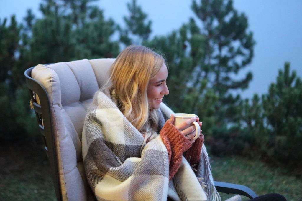 Кресло-качалка пластиковое с подушкой Folio антрацит, бежевый