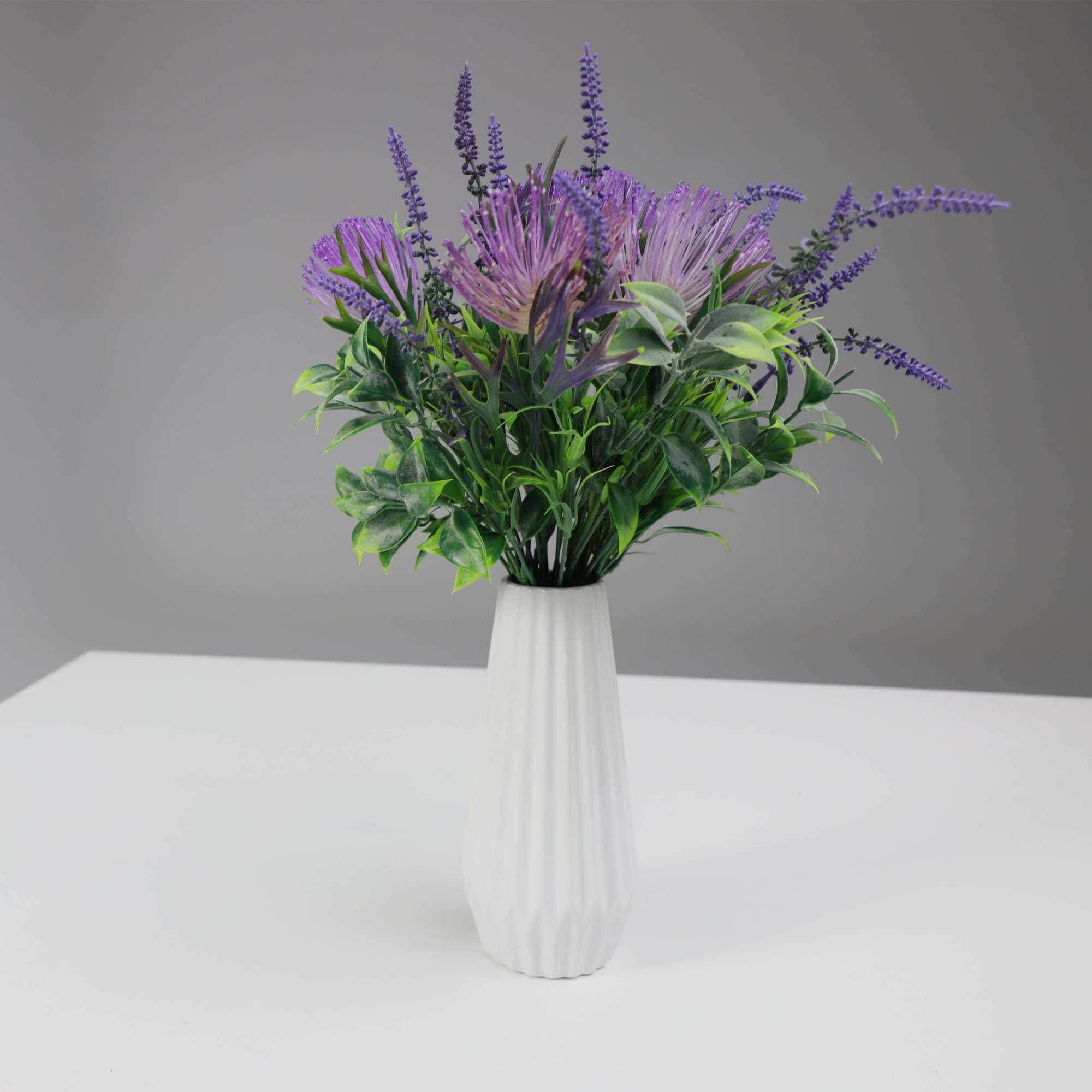 Ваза керамическая TONI, белый, 5*9*20.5см