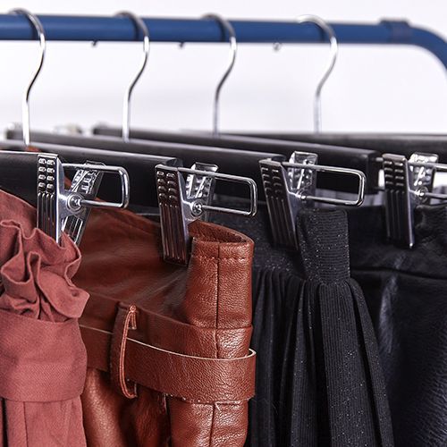 WS 006 \ Деревянные вешалки-плечики для одежды с прищепками (зажимами)