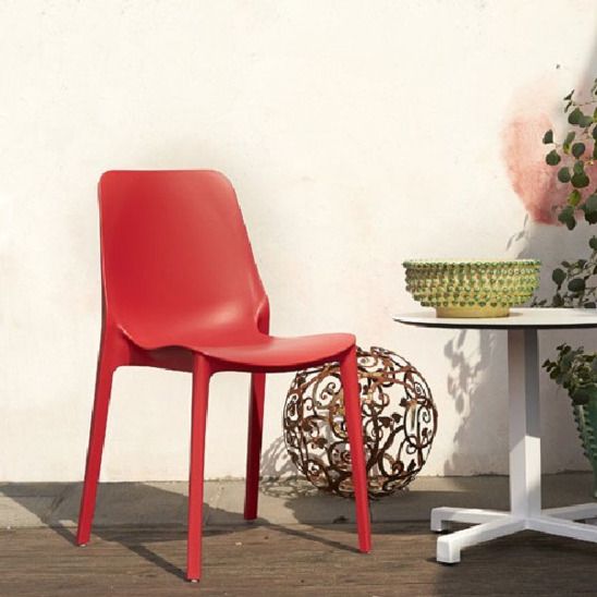 Кресло пластиковое Морело, красный