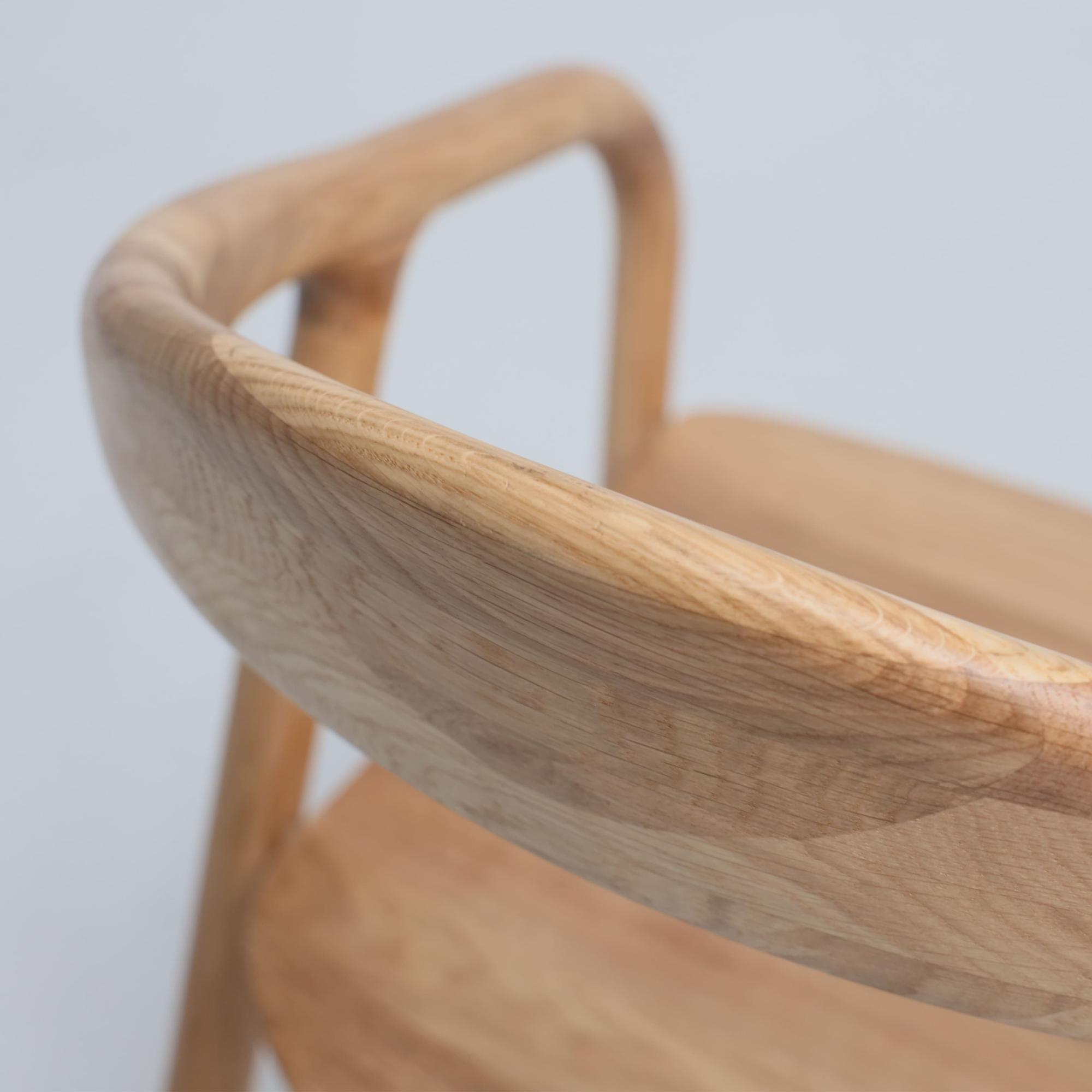 Стул Био, покрытие бесцветное, массив дуба