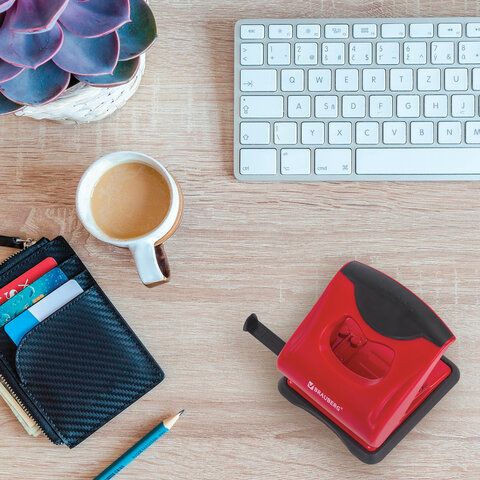 Дырокол BRAUBERG "Ergo Line", до 30 листов, красно-черный, 22хххх