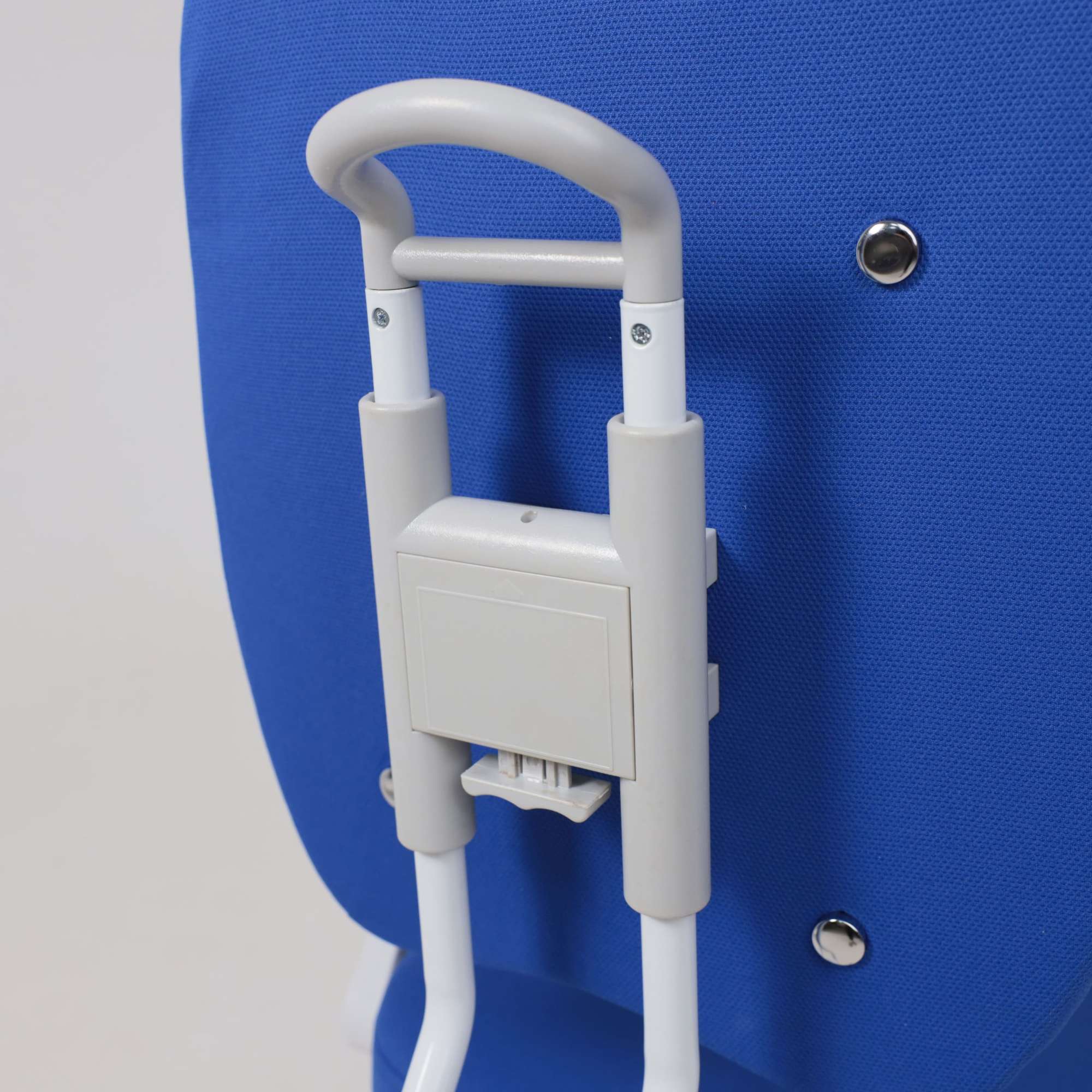 Кресло поворотное Pegas, синий, ткань