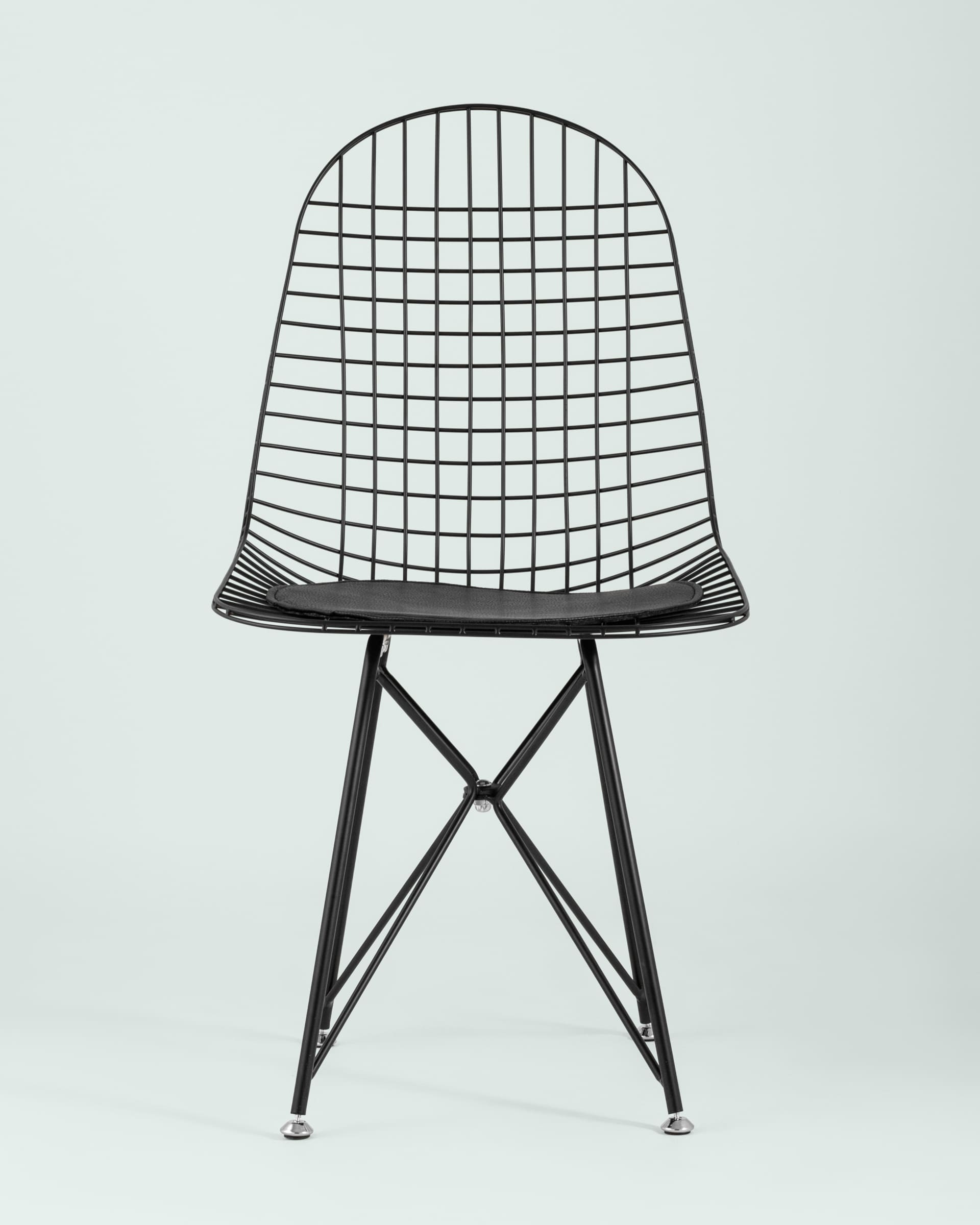 Стул обеденный Eiffel черный с черной подушкой