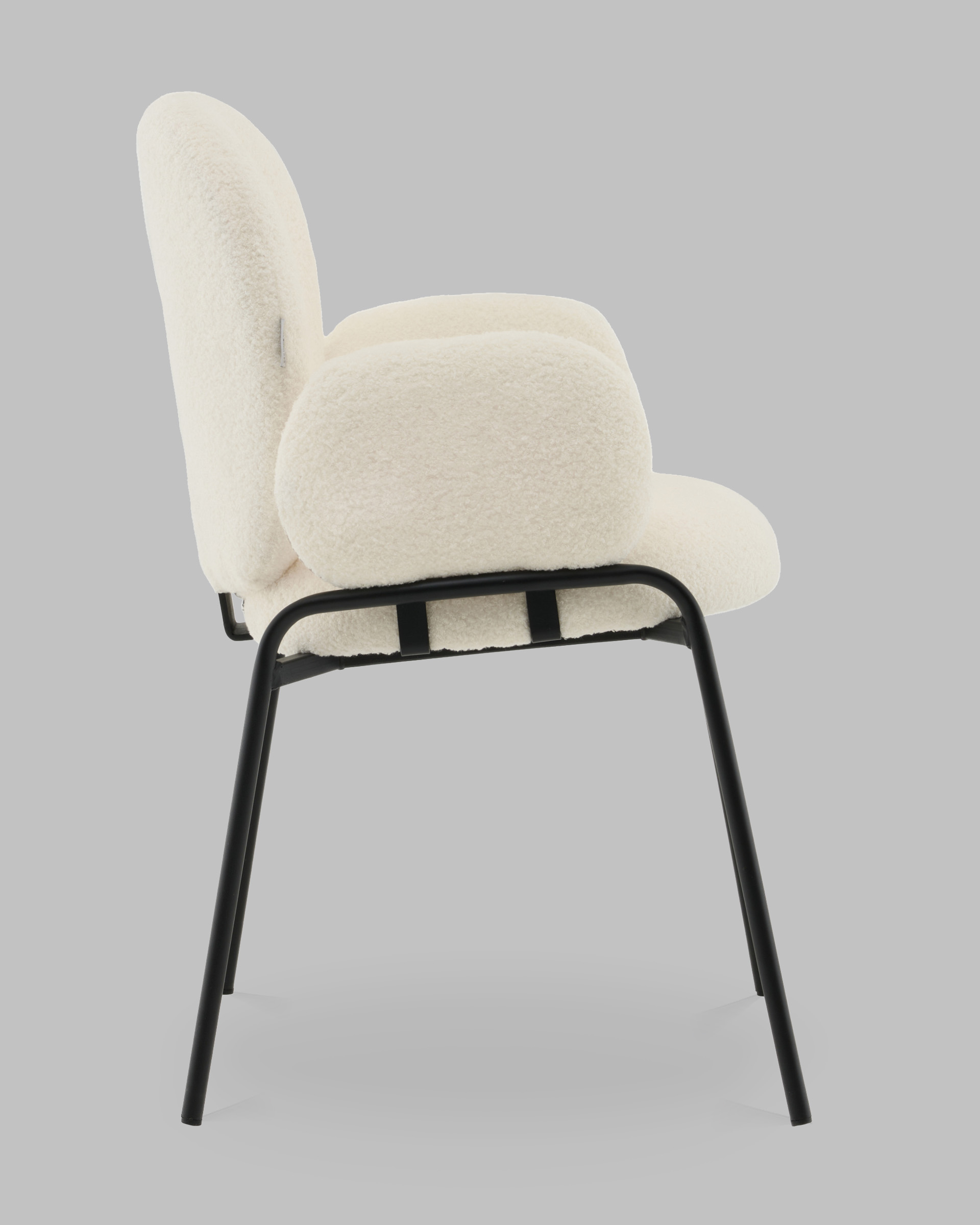 Стул с подлокотниками Моллек букле молочный