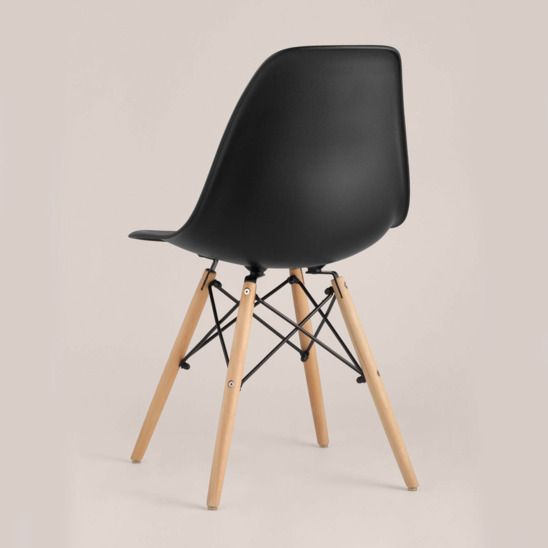 Стул Eames Черный
