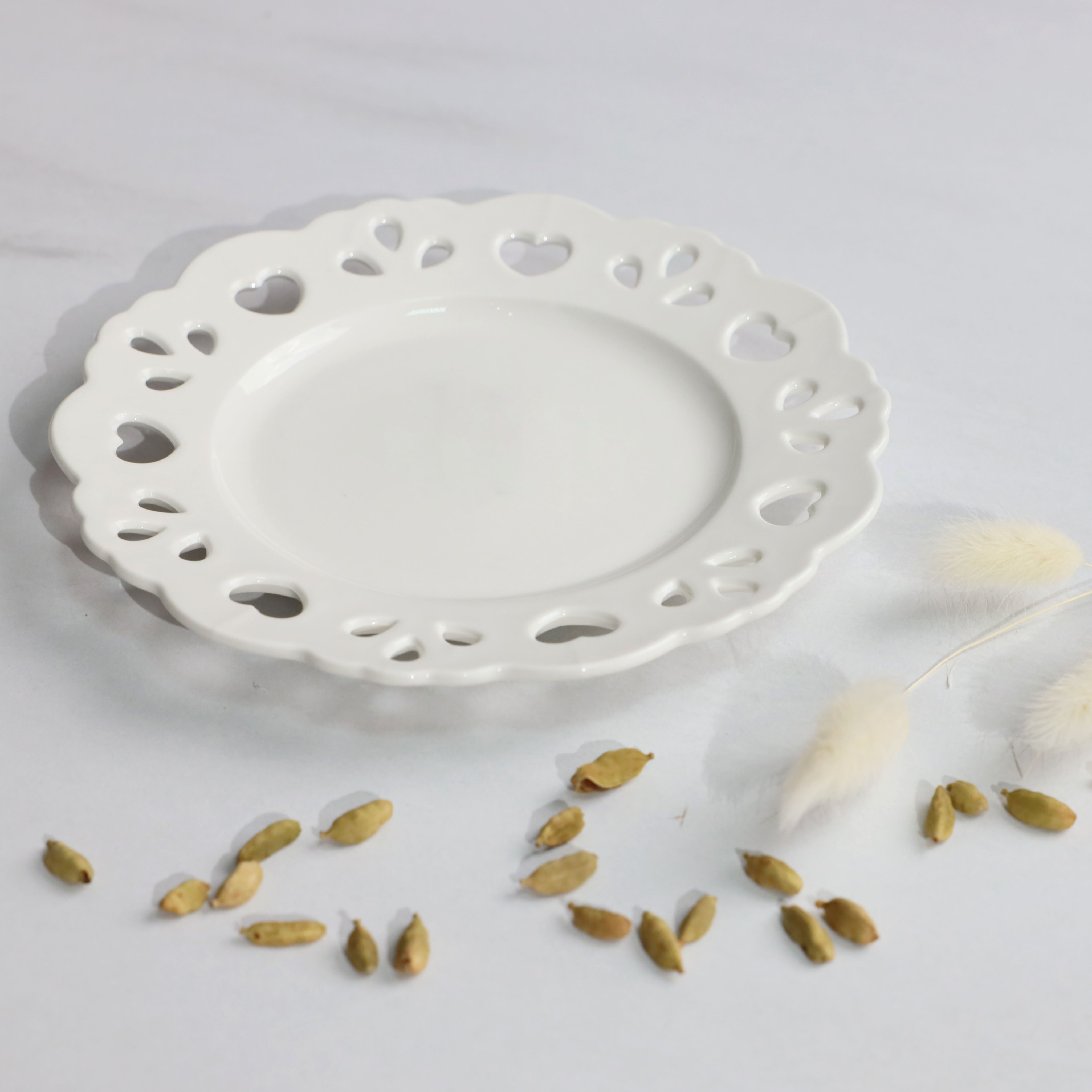 Тарелка DELICATE LOVE, фарфор, белый, 17*2см