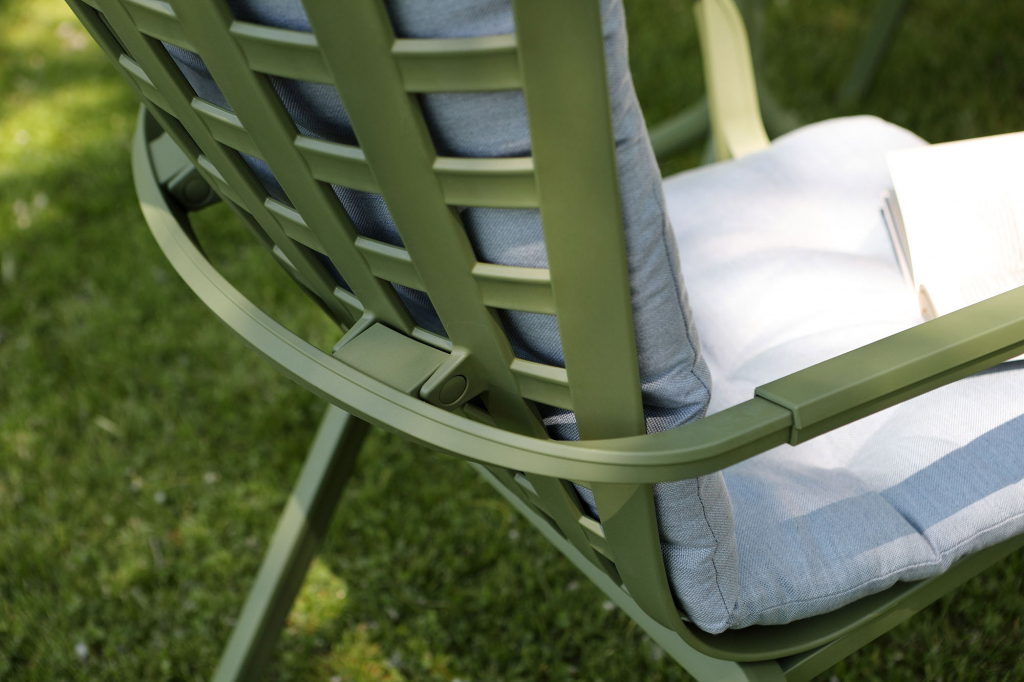 Кресло-качалка пластиковое с подушкой Folio агава, голубой