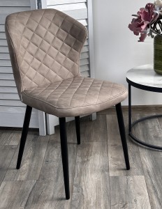 Стул МОНРО, цвет CYPRUS-03 ЛАТТЕ, искусственная замша / черный каркас